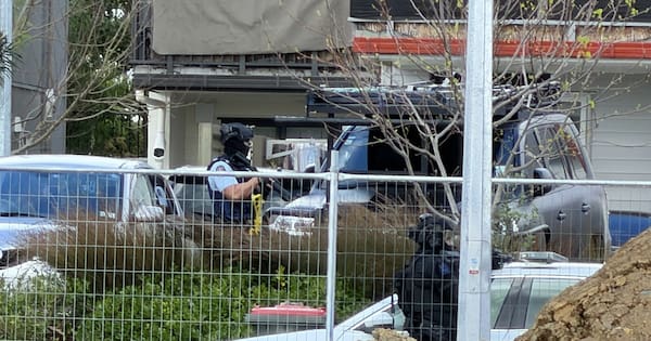 Police surround property after officer shot in Auckland's Flat Bush
