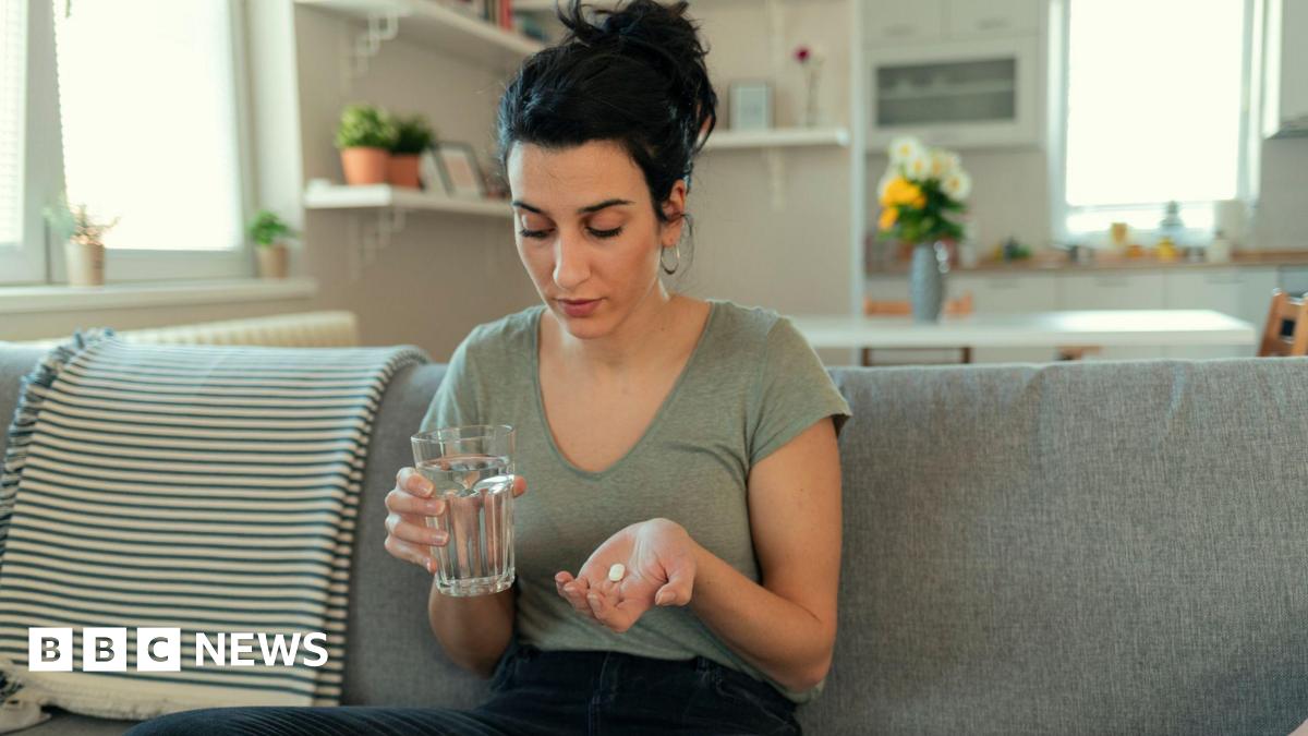 A composite image of the front pages of The i Paper and The Daily Telegraph. The headline of the former reads "benefits set to rise by 4% as problems pile up for Reeves" as a caption on a photo on the latter reads "Putin defies Trump as peace talks collapse".