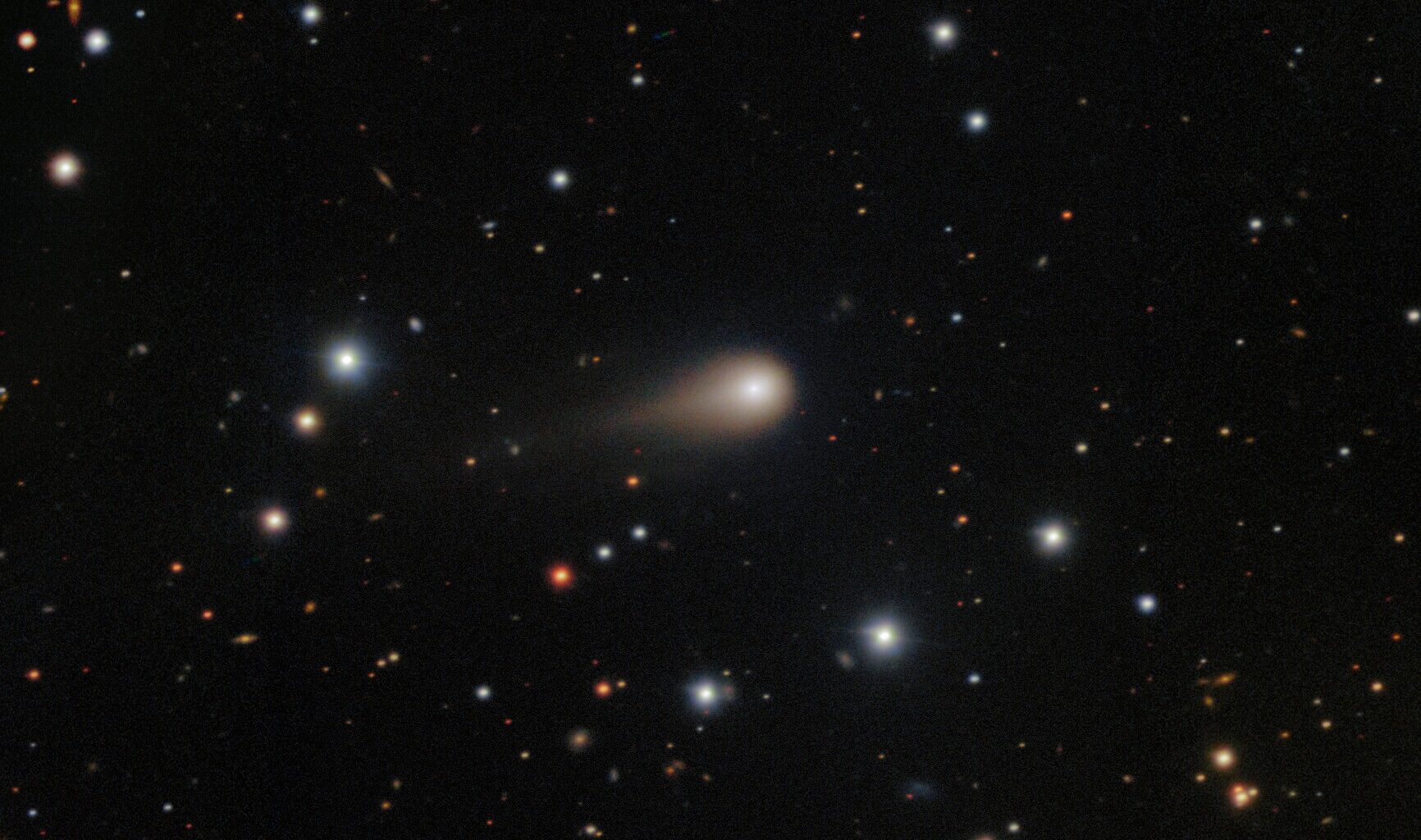 3I/ATLAS nears sun with tail and strange chemical signals