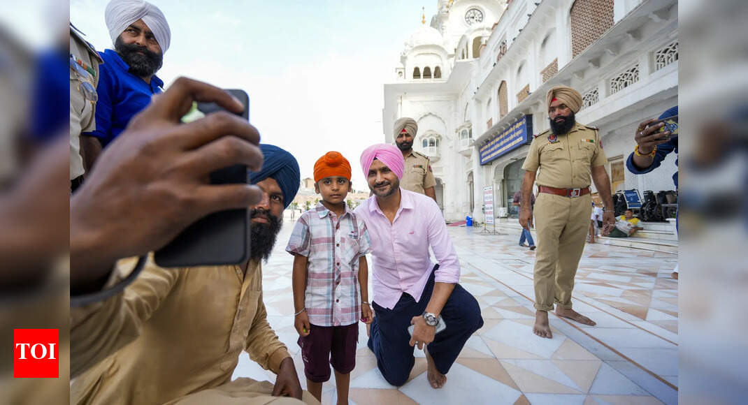 'Whose son is this?' Harbhajan Singh hits out at media platform | Off the field News