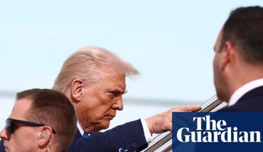 Trump lands in South Korea amid deadlocked trade talks over $350bn deal on tariffs | South Korea