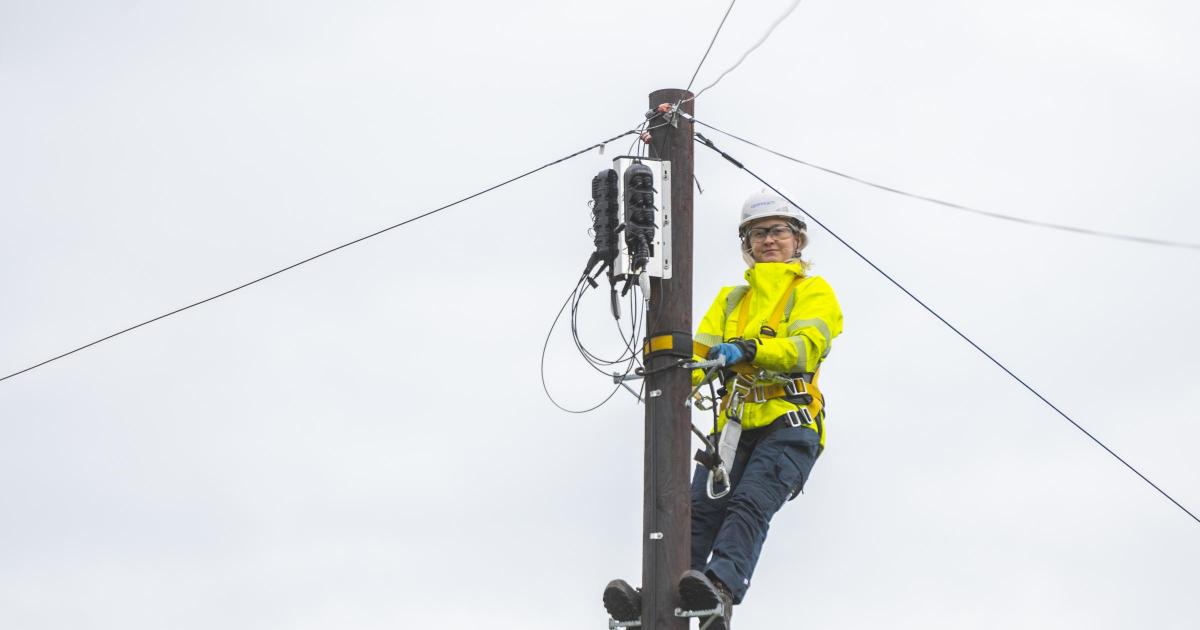 Openreach starts building new broadband network in Swanage