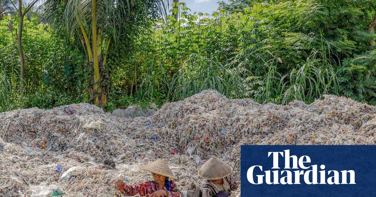 UK plastic waste exports to developing countries rose 84% in a year, data shows | Plastics