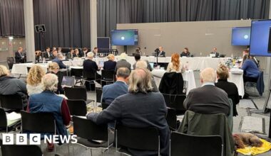 Botley West solar farm developer questioned over visual impact