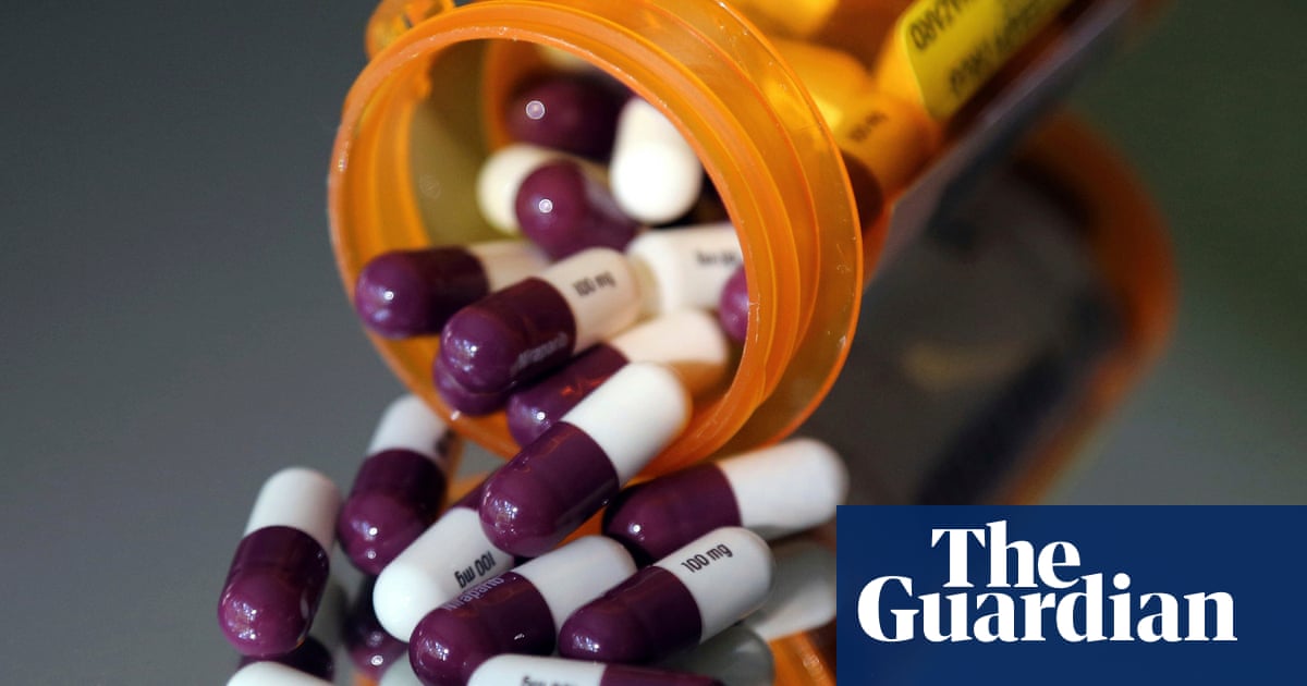 AstraZeneca makes deal with Trump to lower drug prices and avoid tariffs | US healthcare