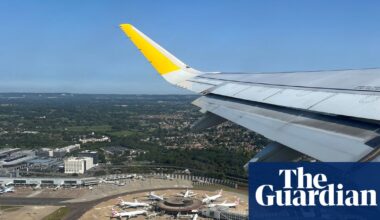 Airport expansion will put UK’s net zero goal in ‘serious jeopardy’, MPs warn | Environment