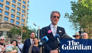 Public hospital psychiatrists to receive 20% pay rise after winning dispute with NSW Health | Health