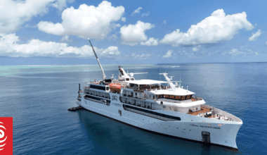 Safety authority investigates how cruise ship left woman's body on Lizard Island