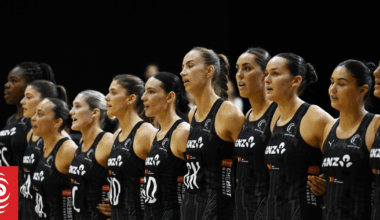 Details of Silver Ferns coach's return kept from players - for now