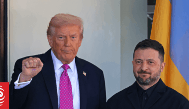 Trump suggests too soon for Tomahawks in talks with Zelensky