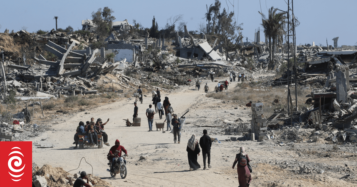 Gaza ceasefire outlook darkens as Israel delays aid and Hamas tightens grip