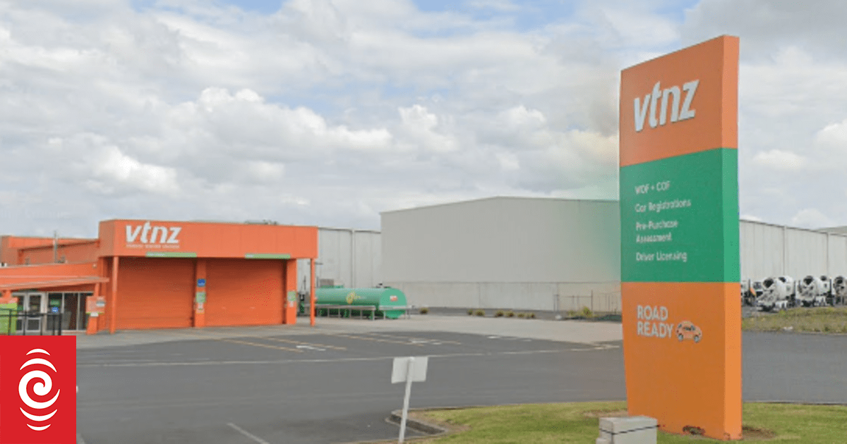 Hundreds of people to re-sit driving test after Auckland VTNZ officers allegedly took cash bribes