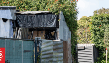Court orders removal of giant fences and structures at Māngere Bridge property