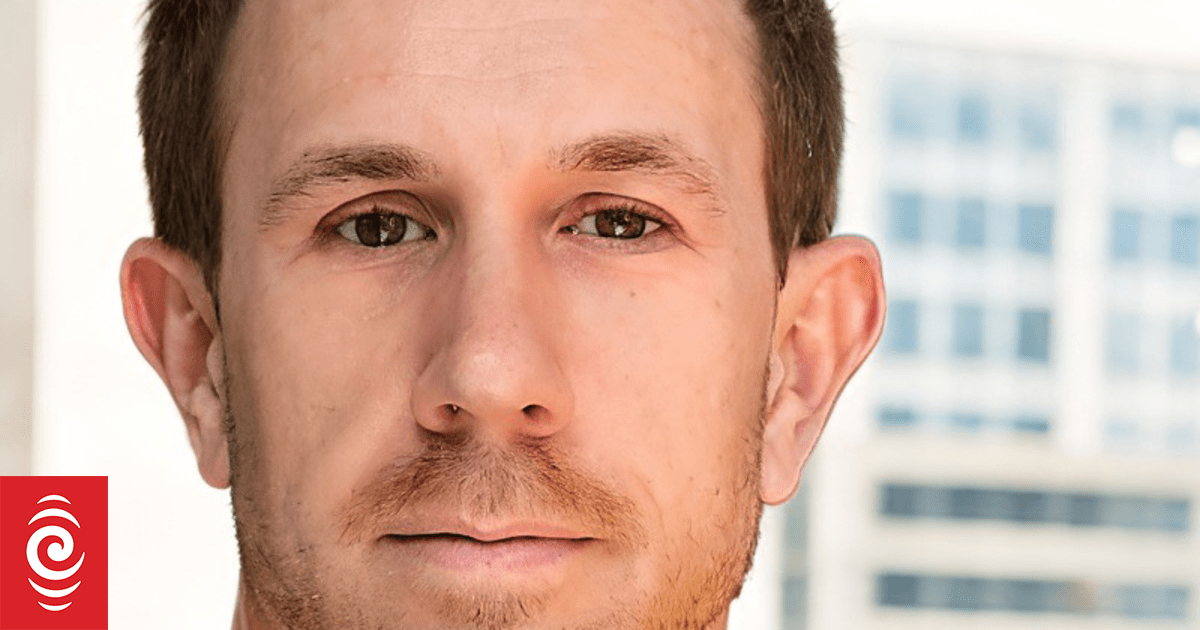 Police should have alerted government of press secretary allegations sooner, review finds