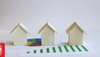 Borrower challenges adviser's $2500 fee for switching banks