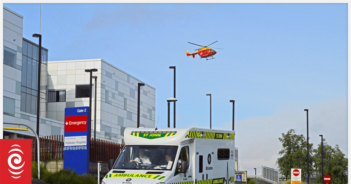 Man dies in hospital following crash in Ngāruawāhia