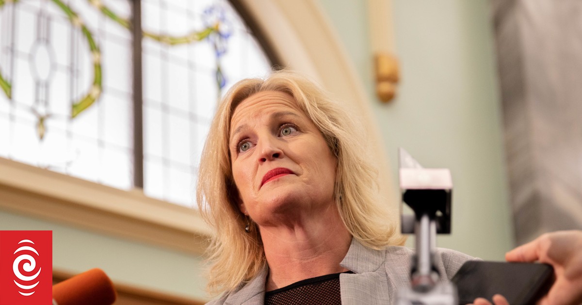 Jobseeker: Parents earning more than $65k must support 18-19yo children