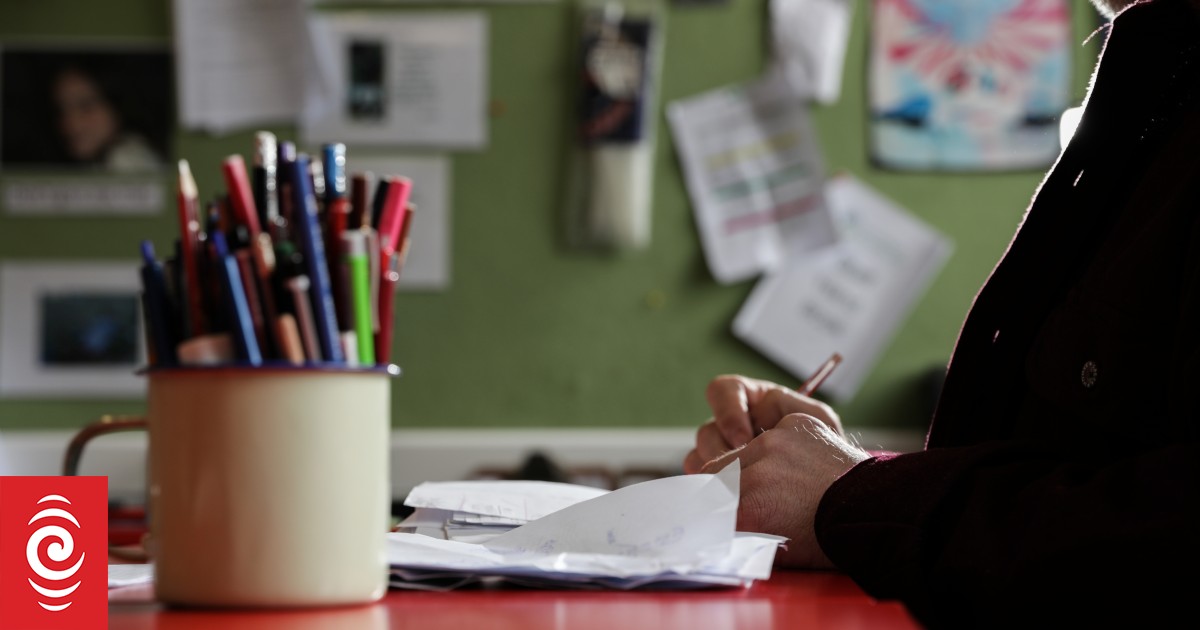 Union representing primary principals accepts 2.5 percent pay rise