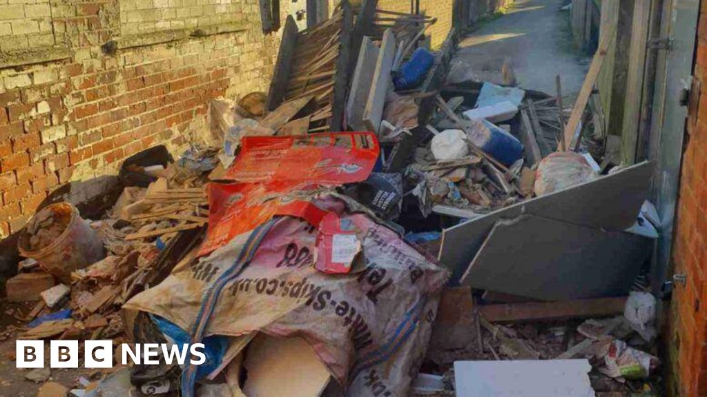 Fly-tipper fined for dumping construction waste behind Hull shop