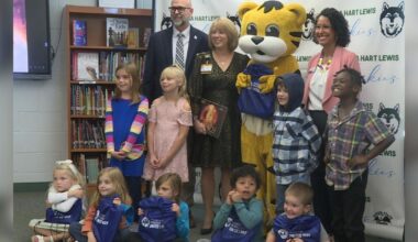 Columbia orgs read to elementary students, give free books | Mid-Missouri News