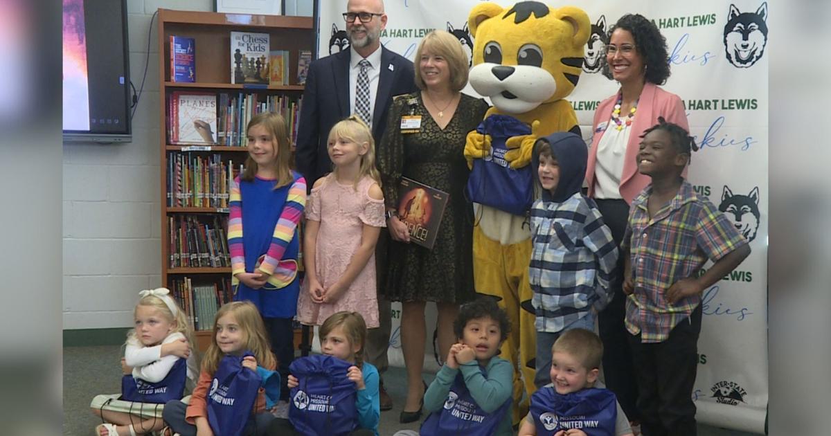 Columbia orgs read to elementary students, give free books | Mid-Missouri News