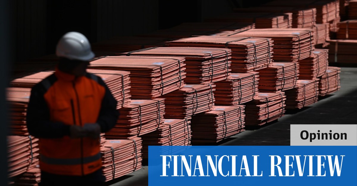 The photo on the cover of the magazine” Anthony Albanese and his new members and senators.