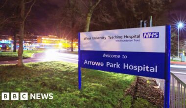 Critical incident at Arrowe Park Hospital as surgery 'paused'