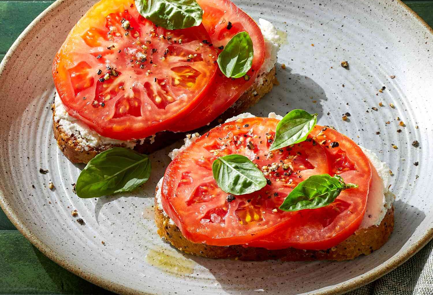 10+ Low-Calorie High-Protein Snack Recipes