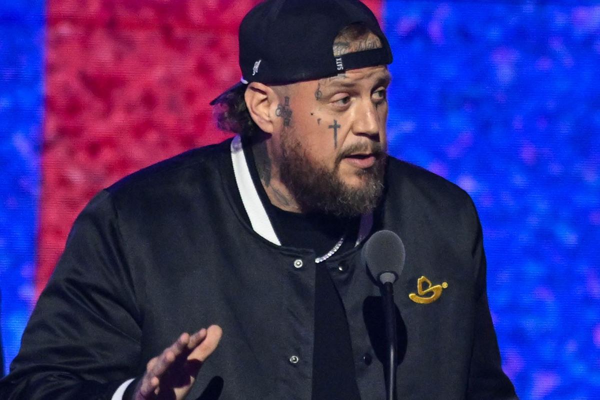 Watch Jelly Roll's Powerful Dove Awards Acceptance Speech