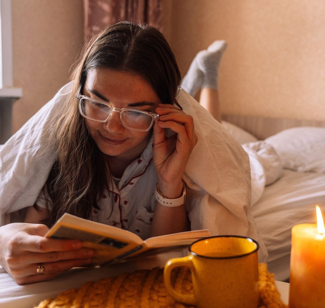 10 Cozy Fall Romance Books To Read All Autumn Long