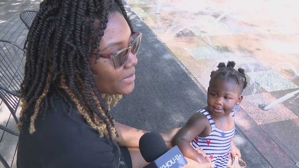 Tariff on imported prescription drugs take effect on Oct. 1