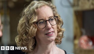 Lorna Slater gave 'guarantee' on bottle return scheme, court told