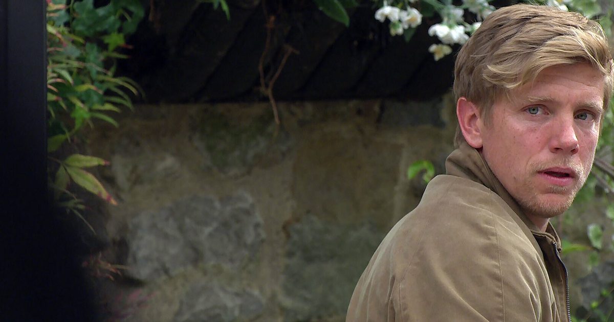 Emmerdale's Ryan Hawley teases Aaron's "explosive" reaction to Robert's secret husband – and backs surprise Kev story