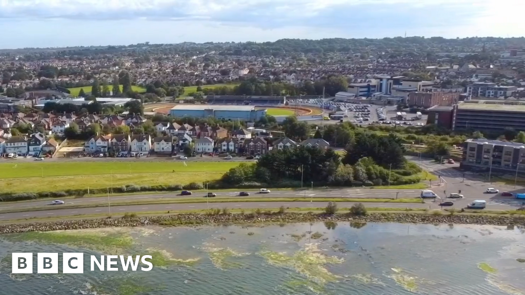 Poole flood defence construction delayed until 2026