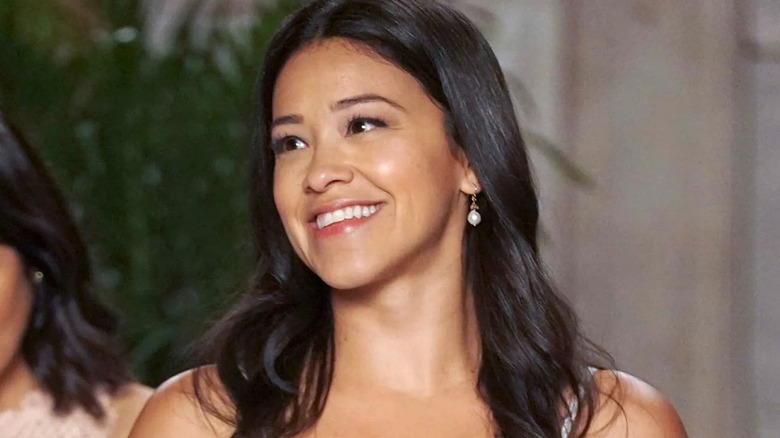 Jane Gloriana Villaneuva (Gina Rodriguez) smiles brightly in Jane the Virgin