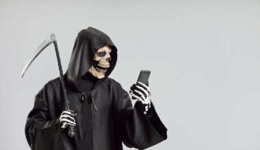 What Does 'Dead Internet Theory' Actually Mean?