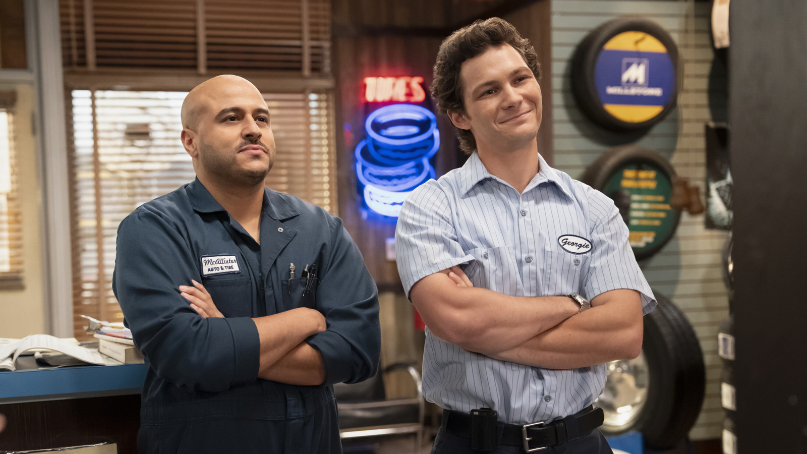 How Georgie & Mandy's Season 2 Premiere Hints At Georgie's Big Bang Theory Destiny - TVLine