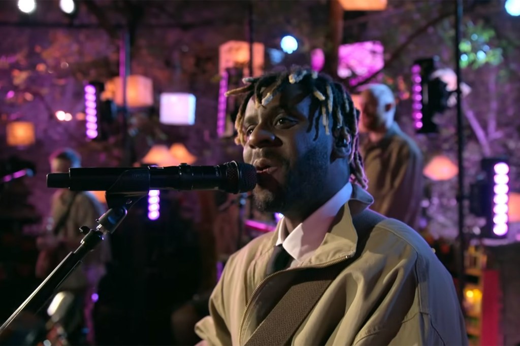 Myles Smith Brings 'Nice to Meet You' to 'Love Is Blind' Reunion