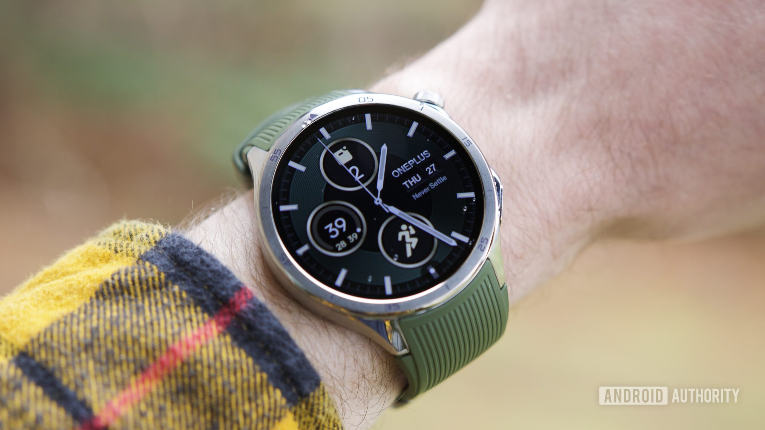 oneplus watch 3 wearing outside hero oneplus watch 3 wearing outside hero
