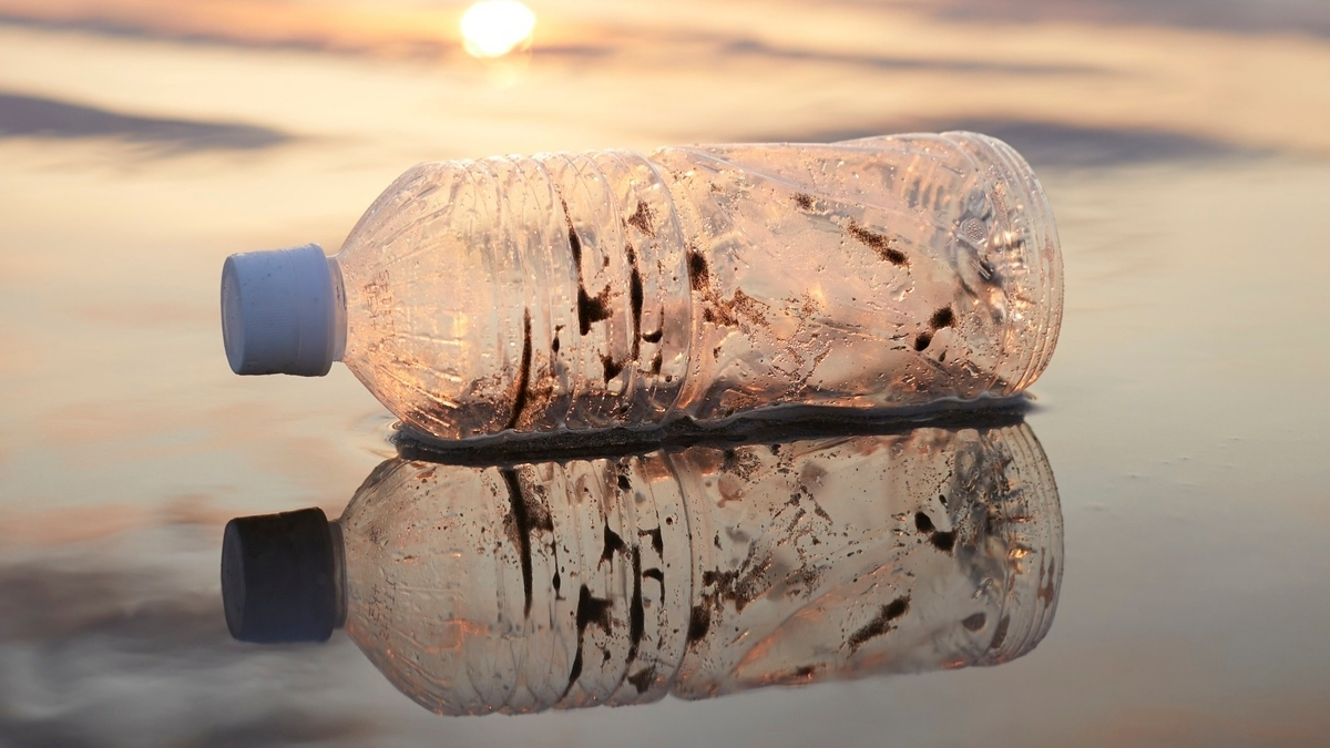 Mystery of The Ocean's Missing Plastic a Step Closer to Being Solved : ScienceAlert