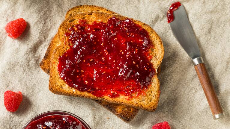 Spread such as honey or jam were a great option for race day. 