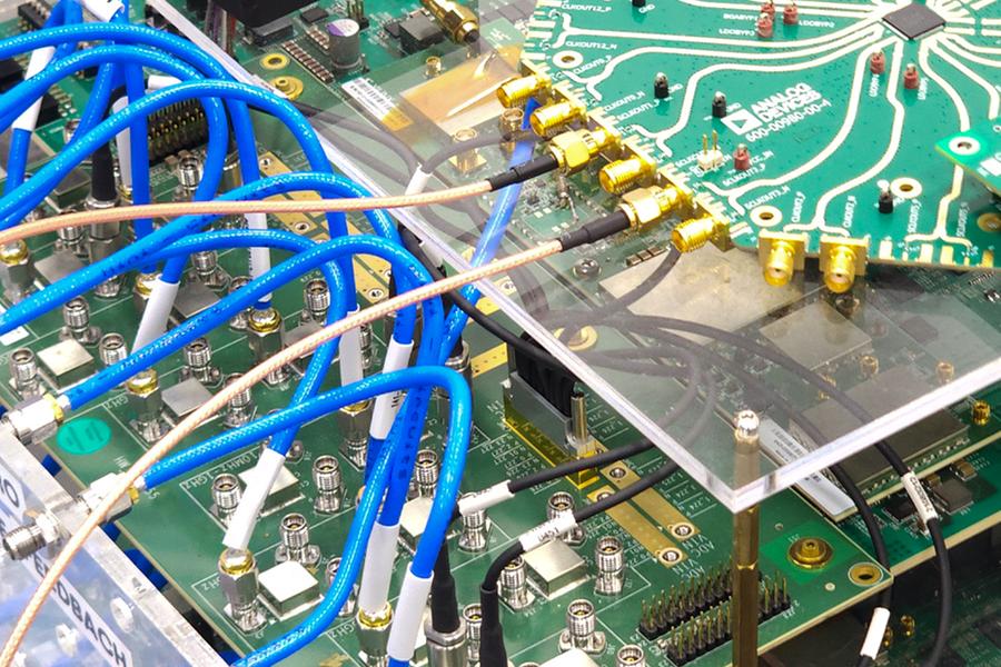 Advancing the path toward scalable quantum computers