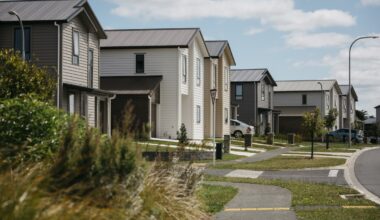 QV says it's still a buyer's market with housing values down in September quarter