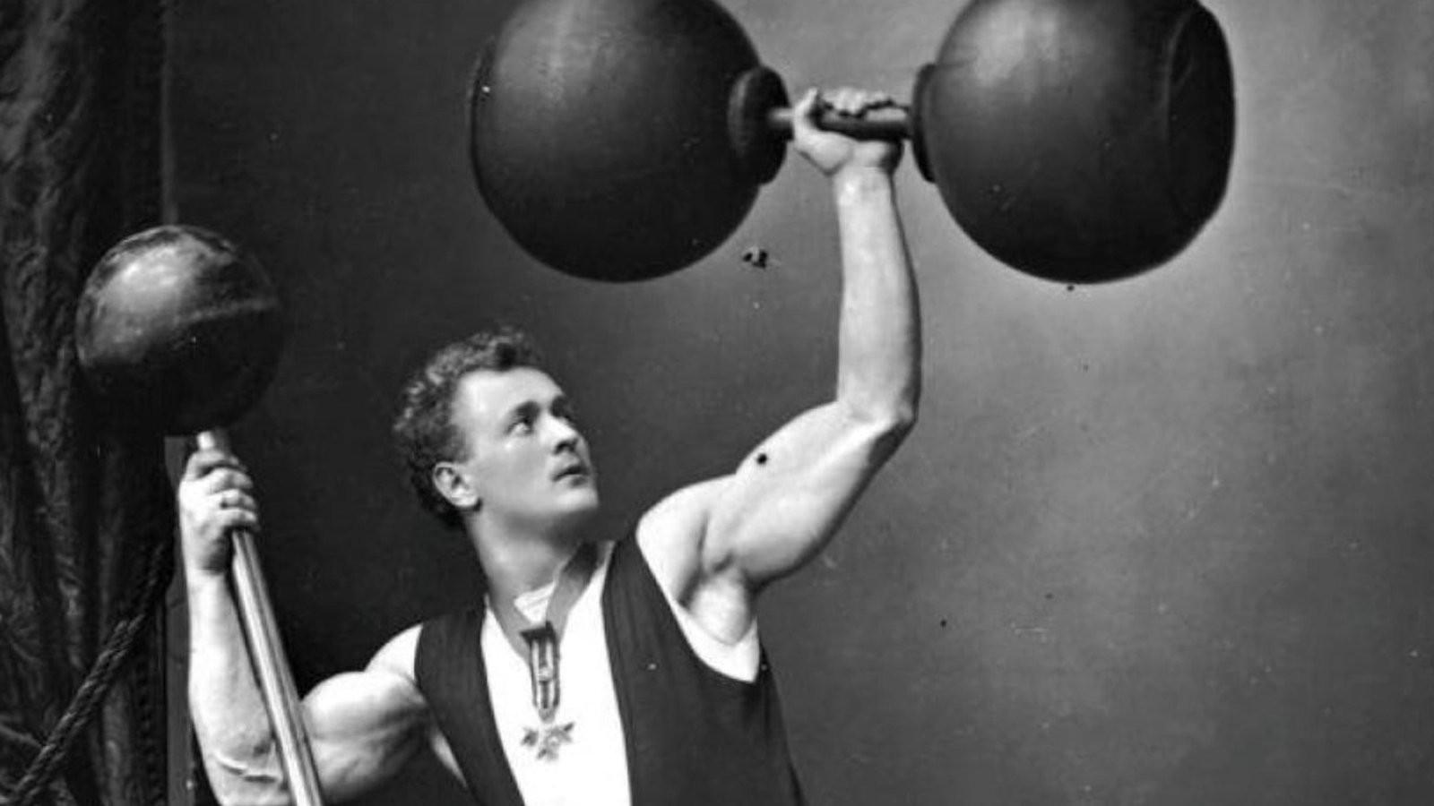 How the Victorians invented the gym selfie
