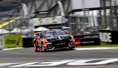 Wood fastest, title contenders reach Shootout in crucial Adelaide qualifying - Supercars