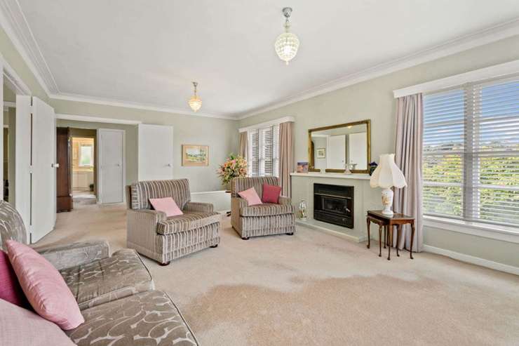 The listing for 19 Market Road, in Auckland's Remuera, says the vendors 