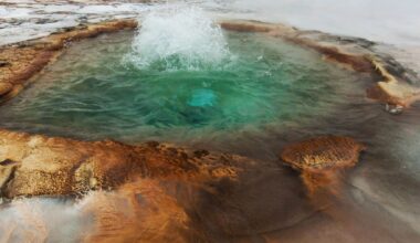 Geothermal drilling into Icelandic volcano
