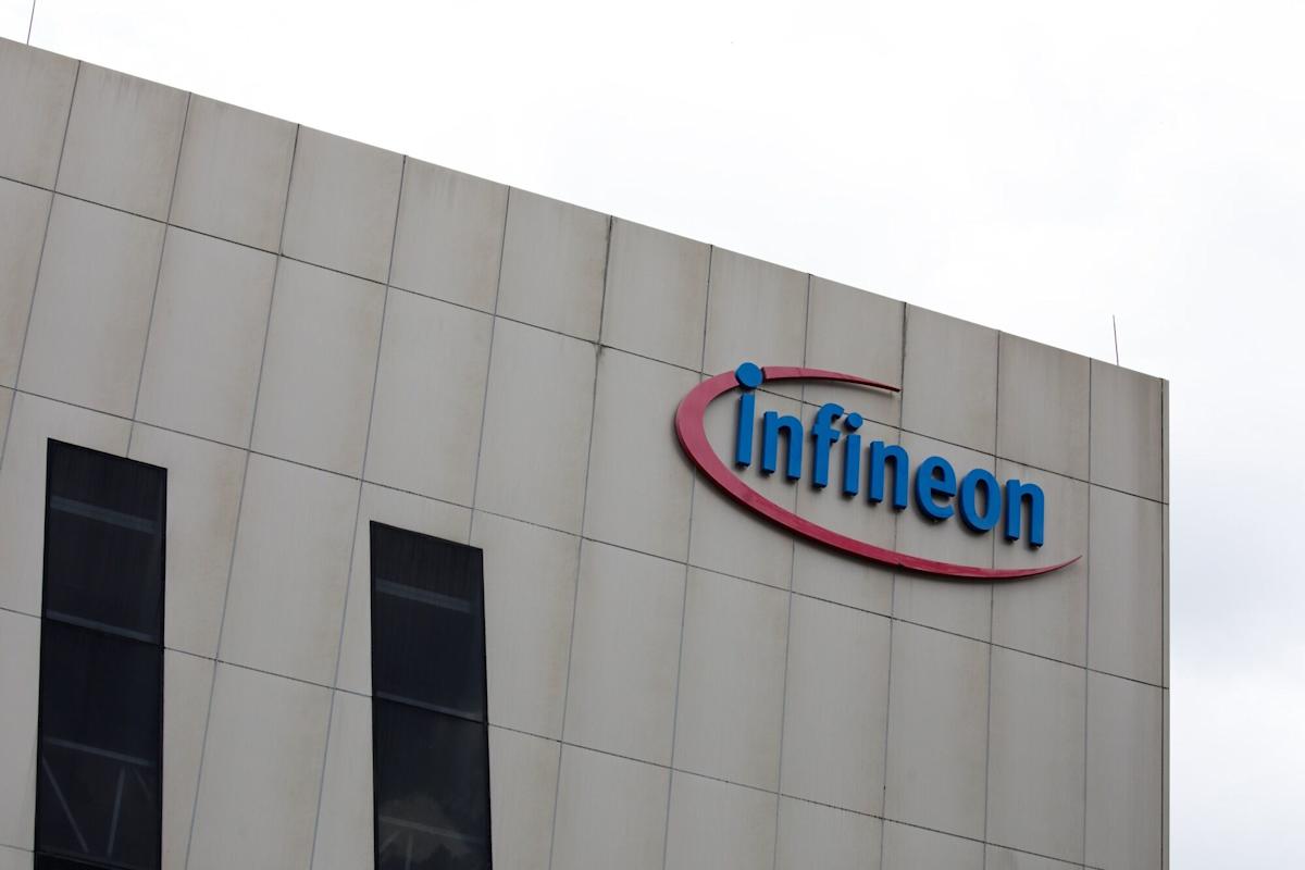 Infineon Sees 2026 Revenue Growth as AI Outlook Boosts Sales