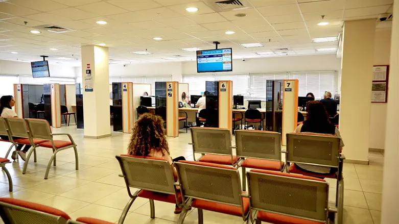 Employment Services: Drop in number of job seekers