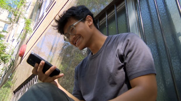 Why some young people are investing based on vibes, not research